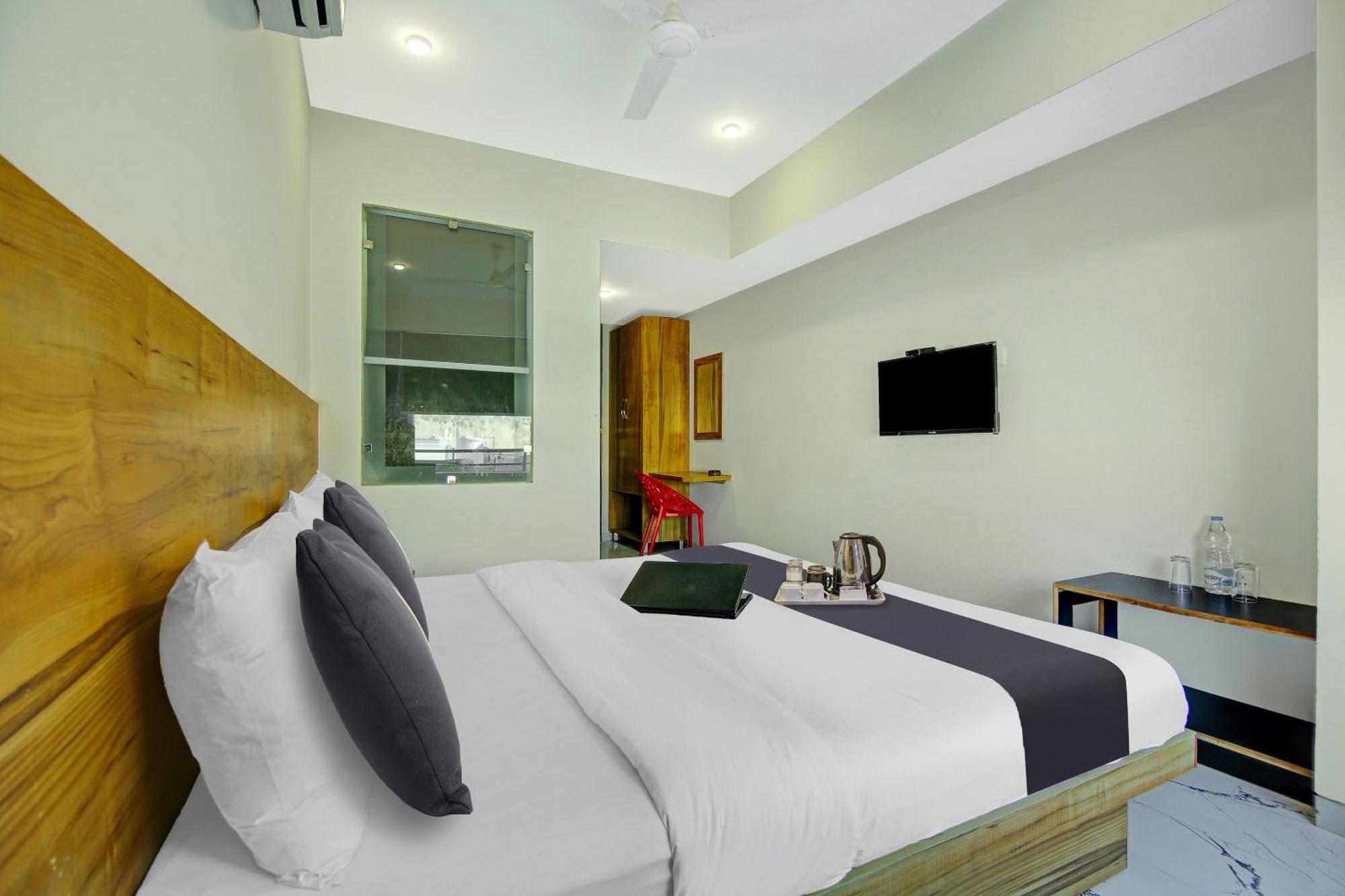 Super Townhouse Geetanjali Inn Gurgaon Zewnętrze zdjęcie