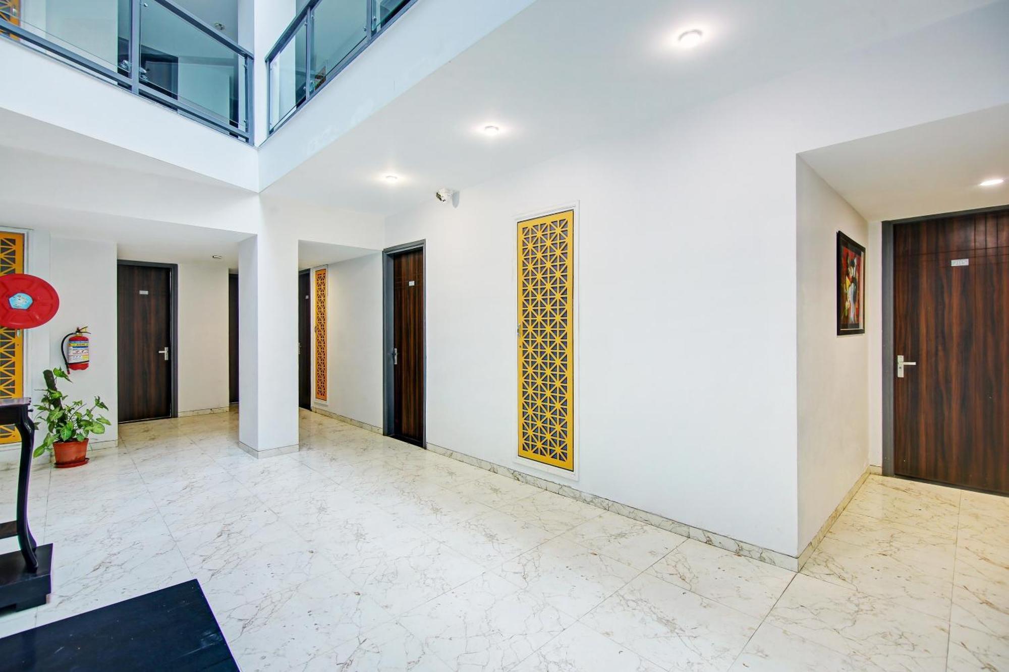 Super Townhouse Geetanjali Inn Gurgaon Zewnętrze zdjęcie