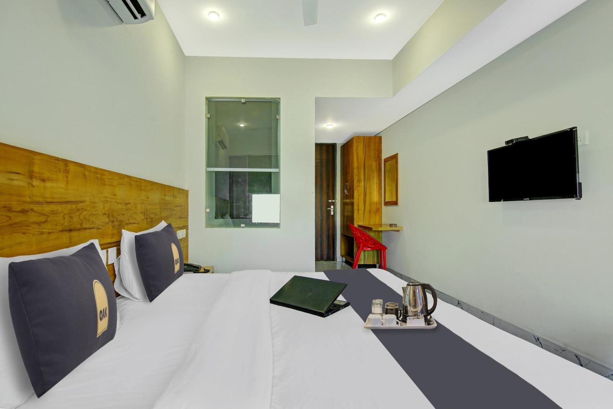 Super Townhouse Geetanjali Inn Gurgaon Zewnętrze zdjęcie